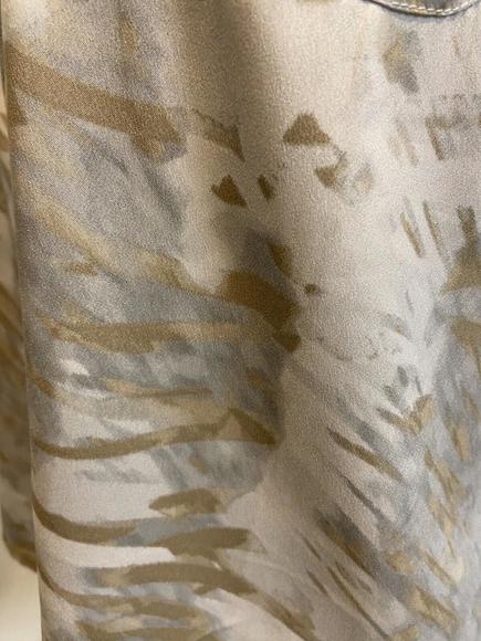 Chico's Women’s 2 Pocket Epaulet Button Down Short Sleeve Shirt Size 2 Large - Picture 6 of 8